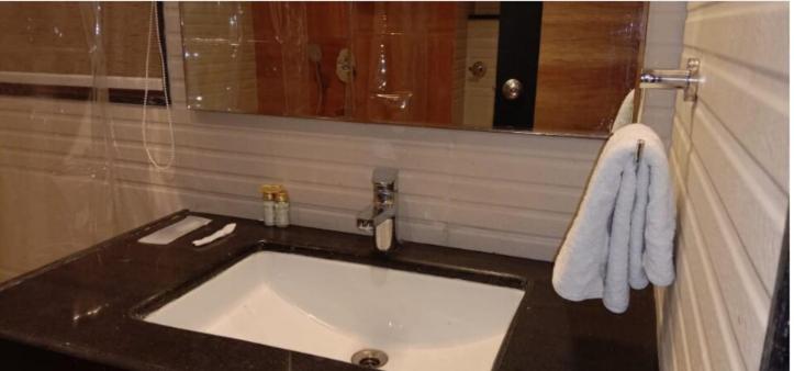 TGN SUITES - HOTEL - Housity