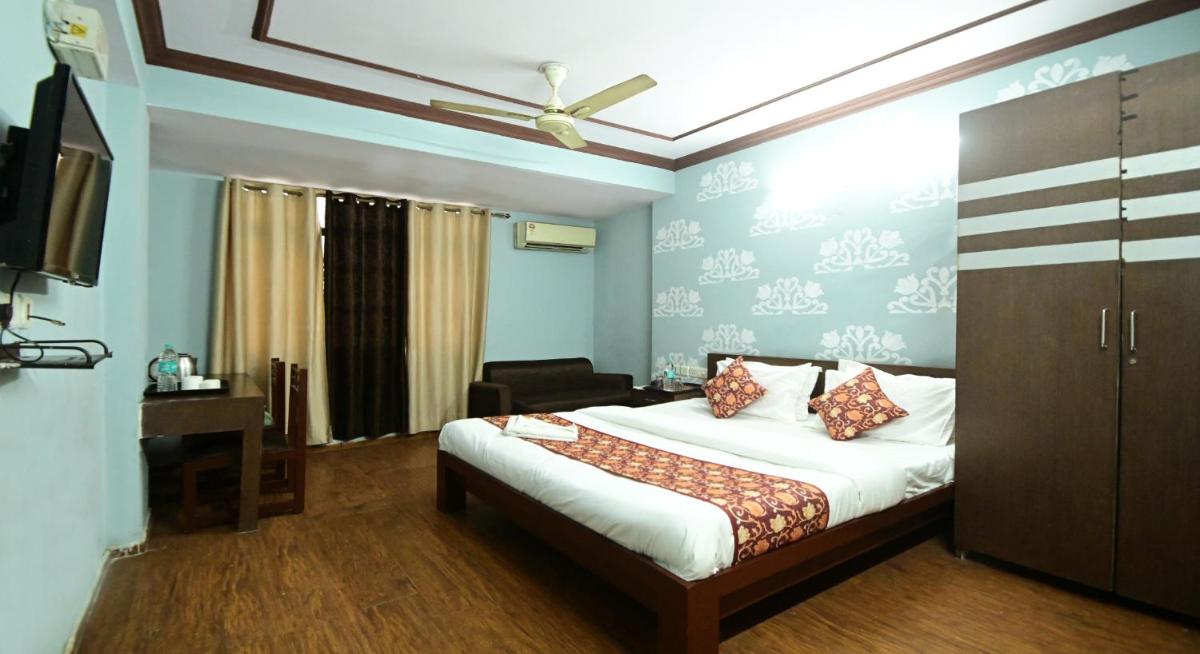 Hotel Laxmi Villa Palace - Housity