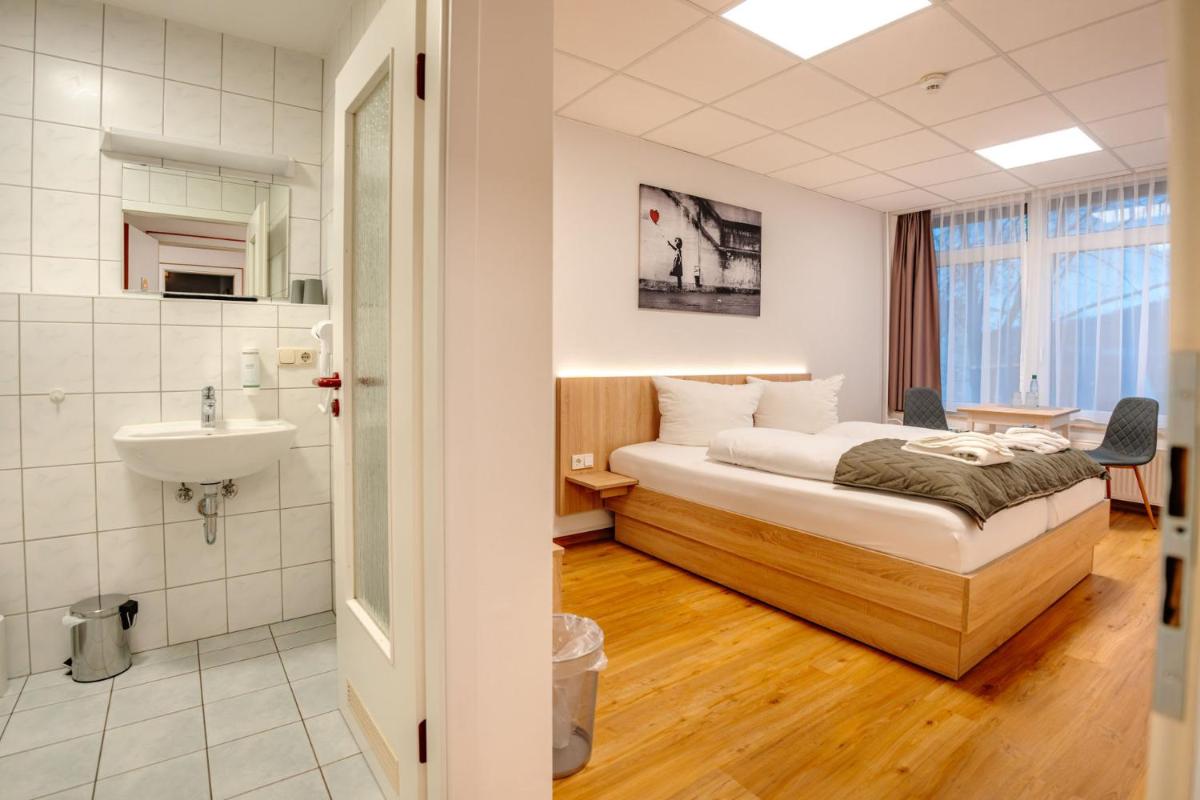 Sonnenschein Hotel & Apartments - Housity