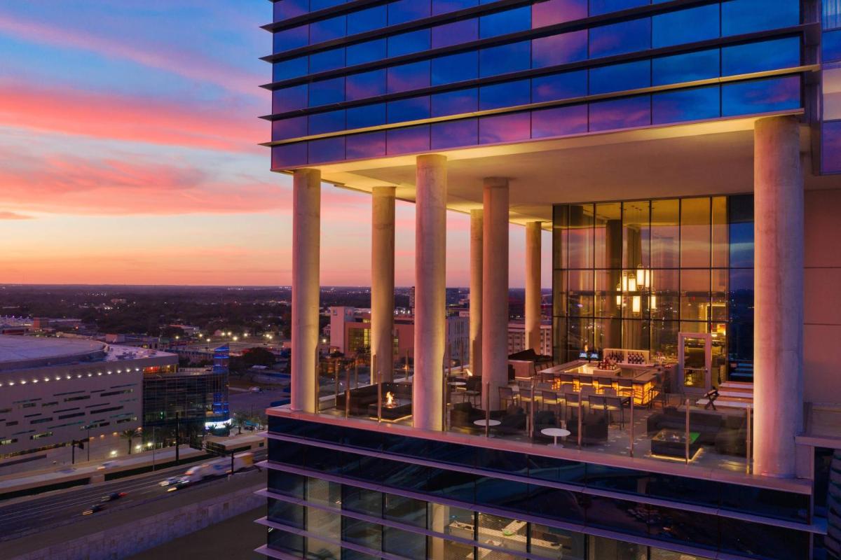 AC Hotel by Marriott Orlando Downtown - Housity