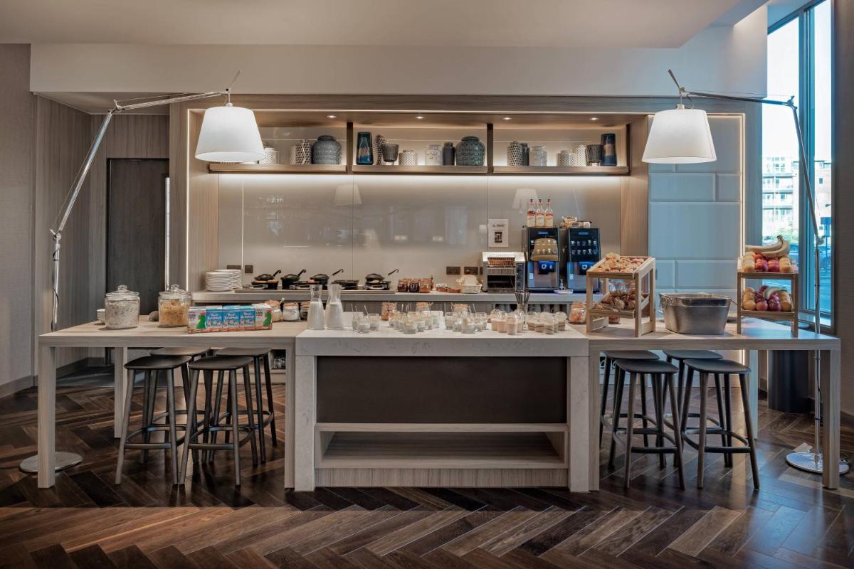 AC Hotel by Marriott Manchester City Centre - Housity