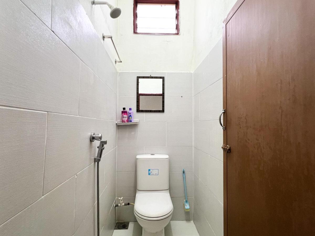 Padang Besar White House Homestay - Housity