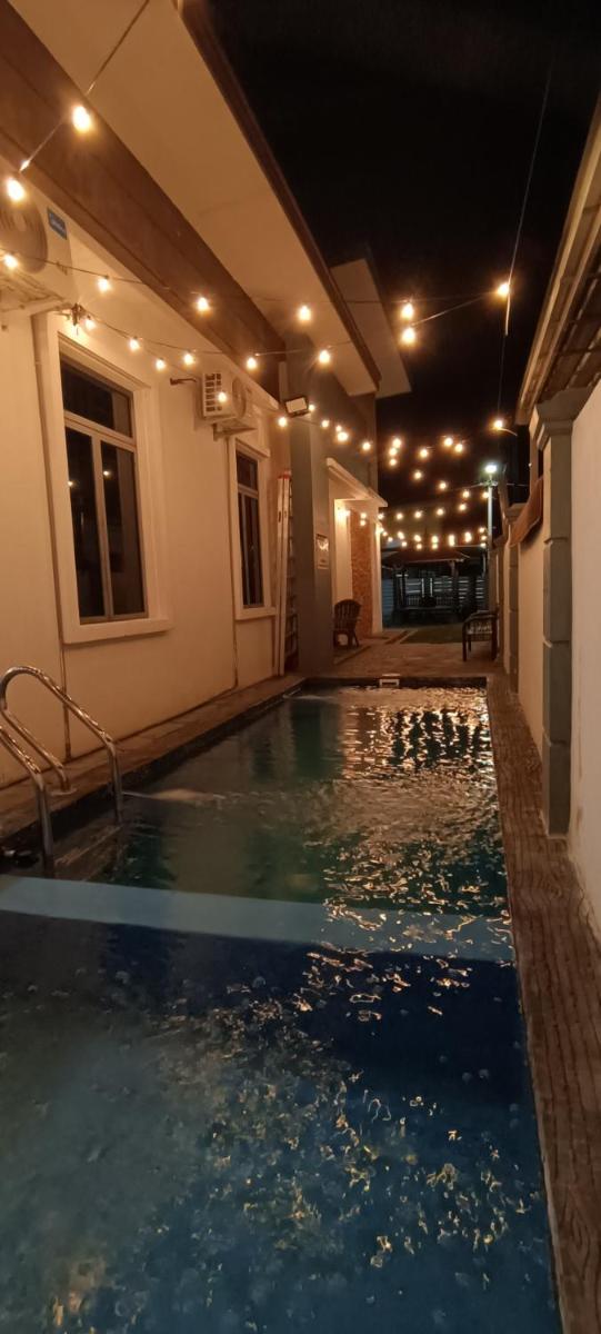 Bandar Melaka Family Bungalow Private Pool BBQ WiFi Netflix - Housity