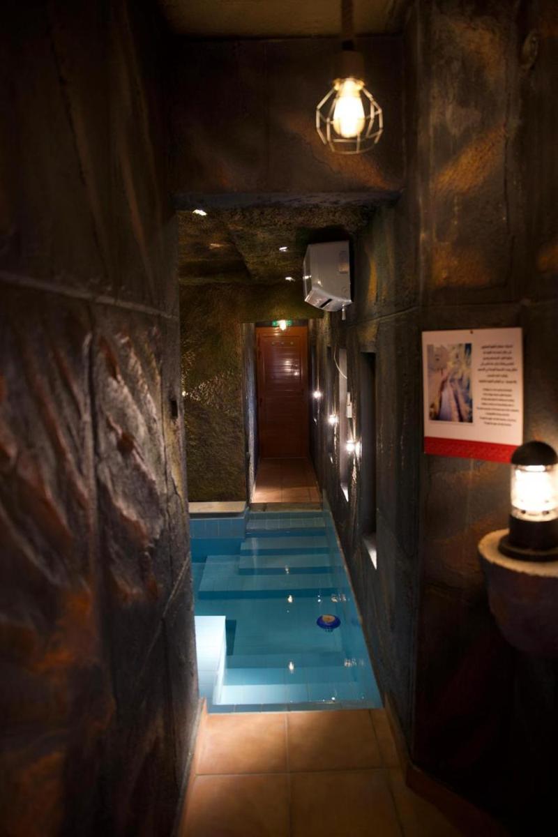 Al Hamra Mountain View - Housity