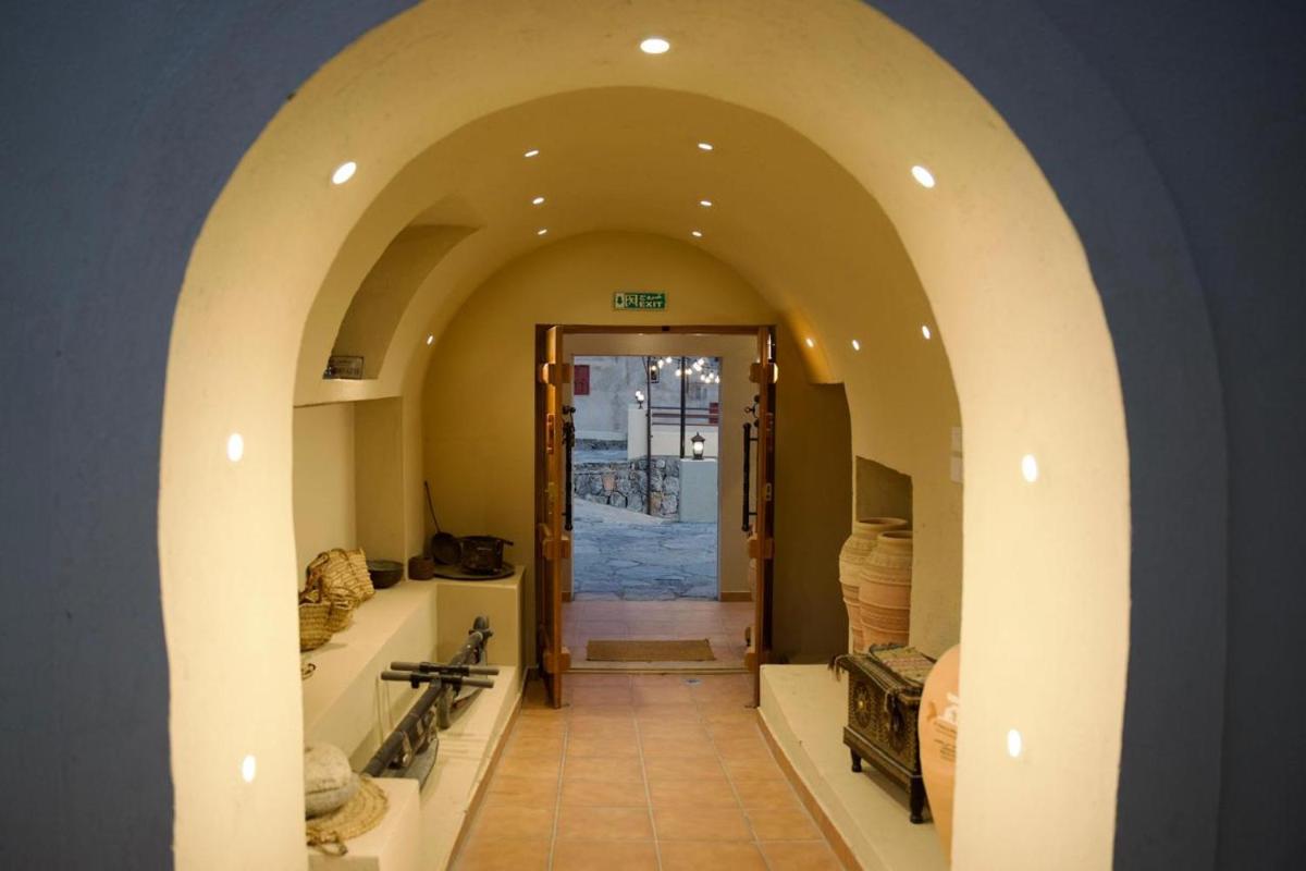 Al Hamra Mountain View - Housity