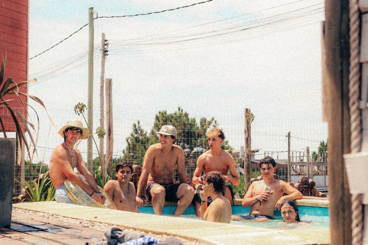 Pueblo Arriba Hostel - Housity