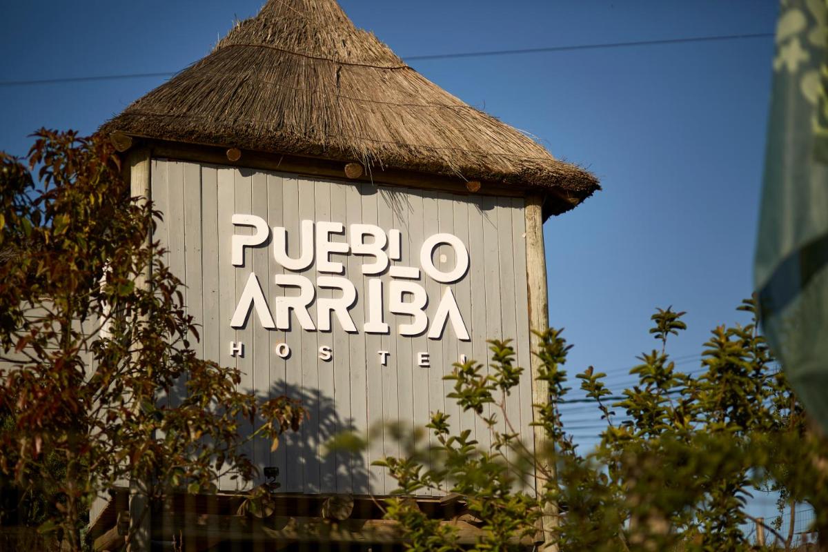 Pueblo Arriba Hostel - Housity