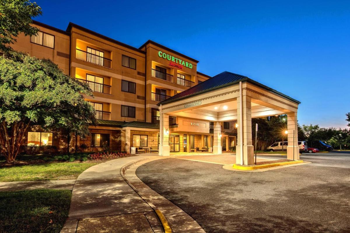 Courtyard by Marriott Springfield - Housity