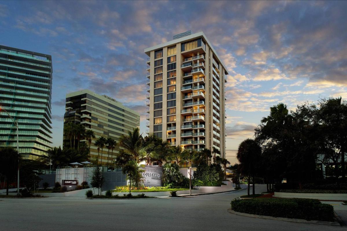 Courtyard Miami Coconut Grove - Housity