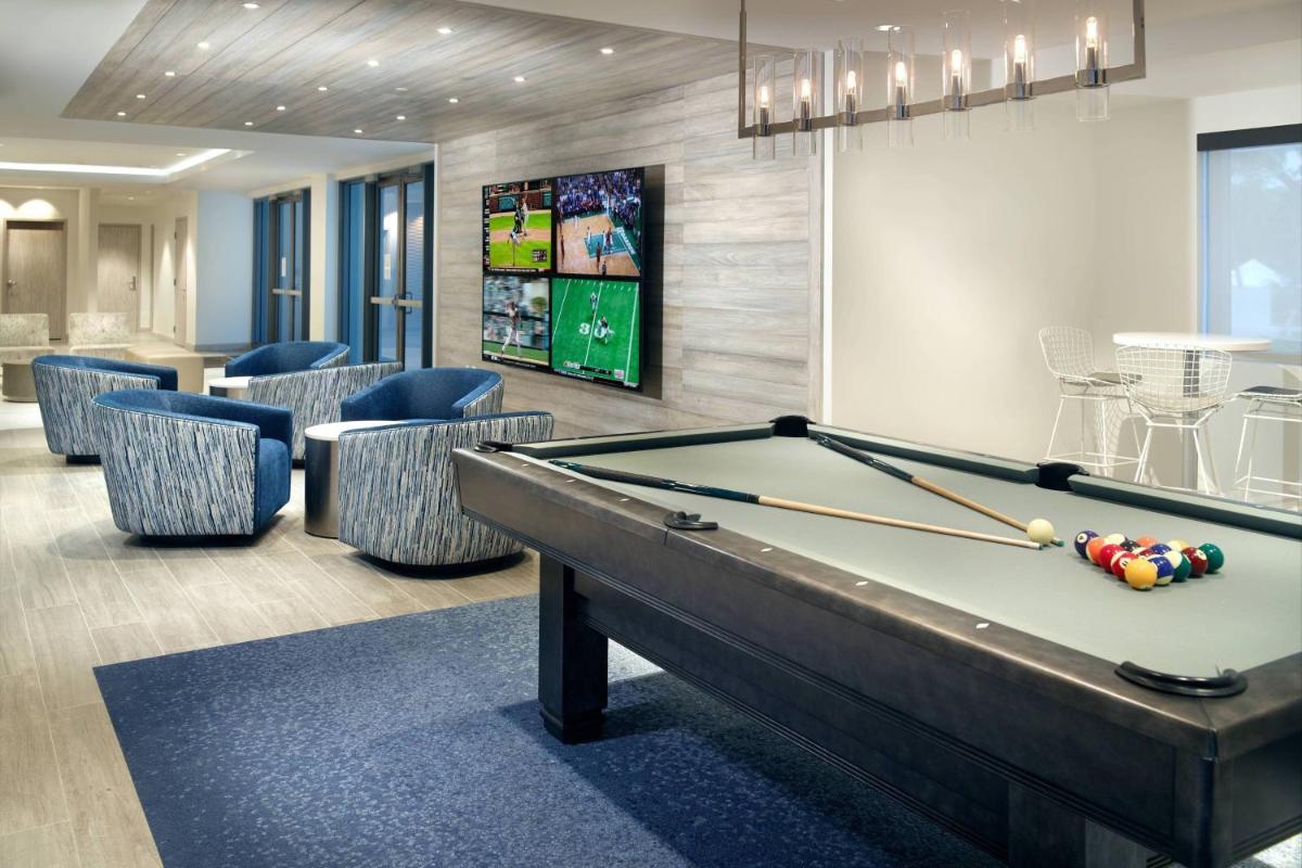 Courtyard Miami Coconut Grove - Housity