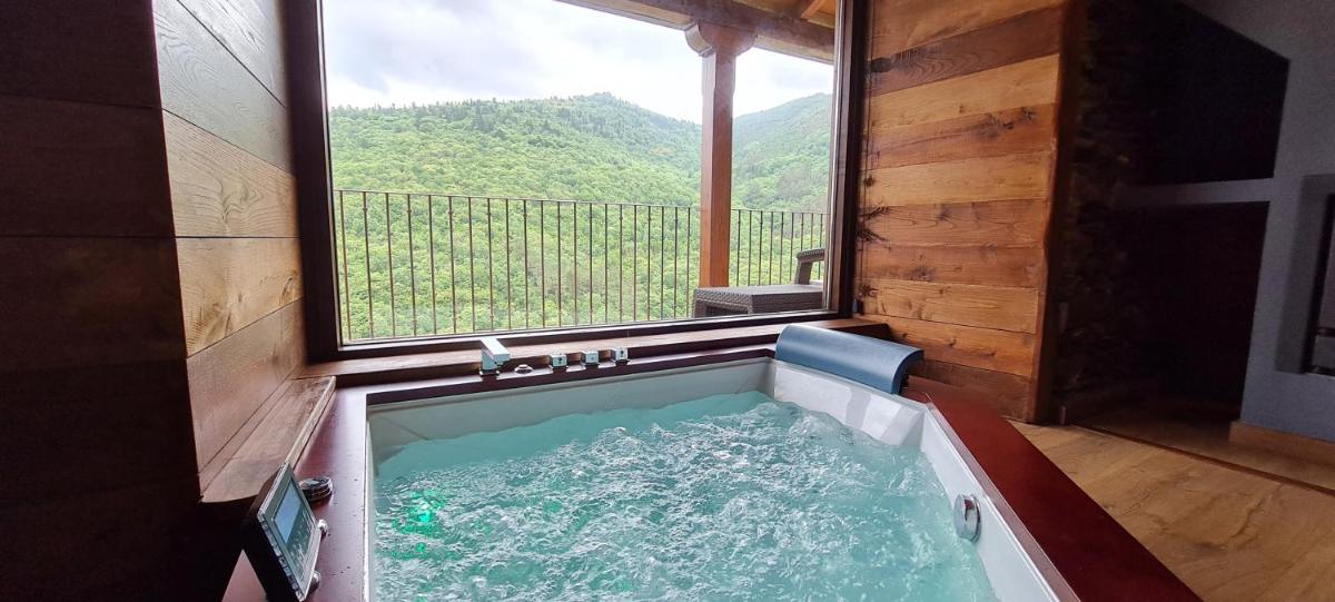 Apartamentos Rurales El Bosque de las Viñas - Housity