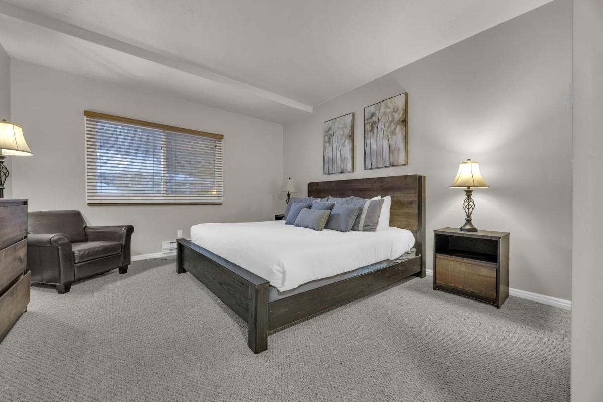 Charming 1 BDR Retreat Near Mountain and Ski Lift - Housity