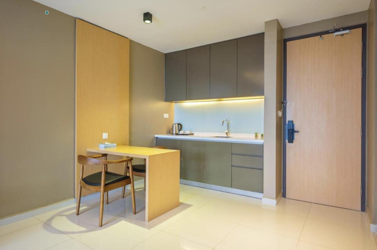 Greystone 99 Suites - Housity