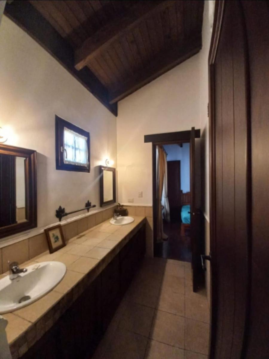 Beautiful Colonial House in Antigua Guatemala - Housity