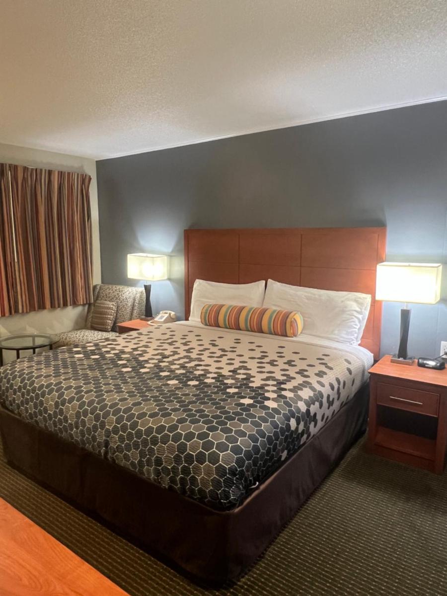 Travelers Inn Eugene University - Housity