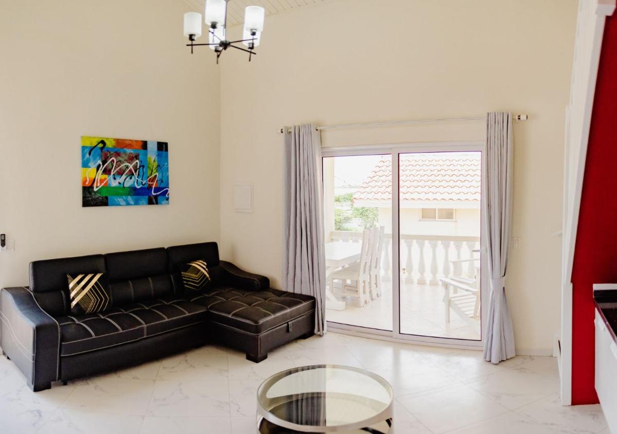 Wonderful 2-bedroom apartment 2 km from Eagle beach - Housity