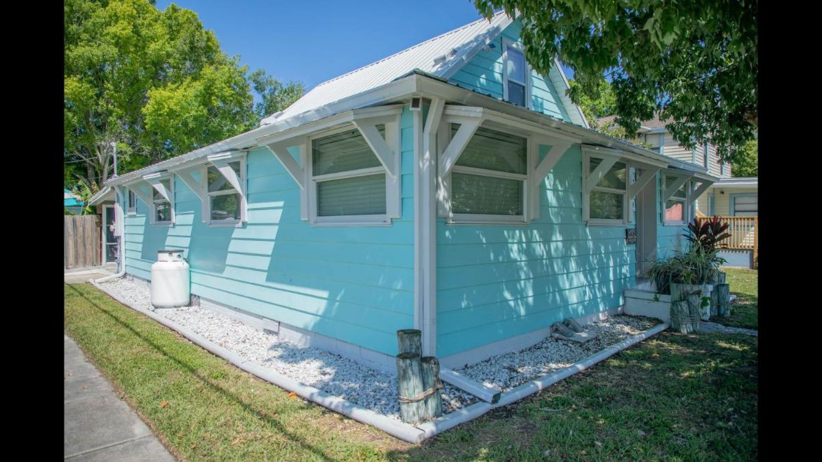 Family Home w Private Pool Yard Only 24 Mi to Disney - Housity