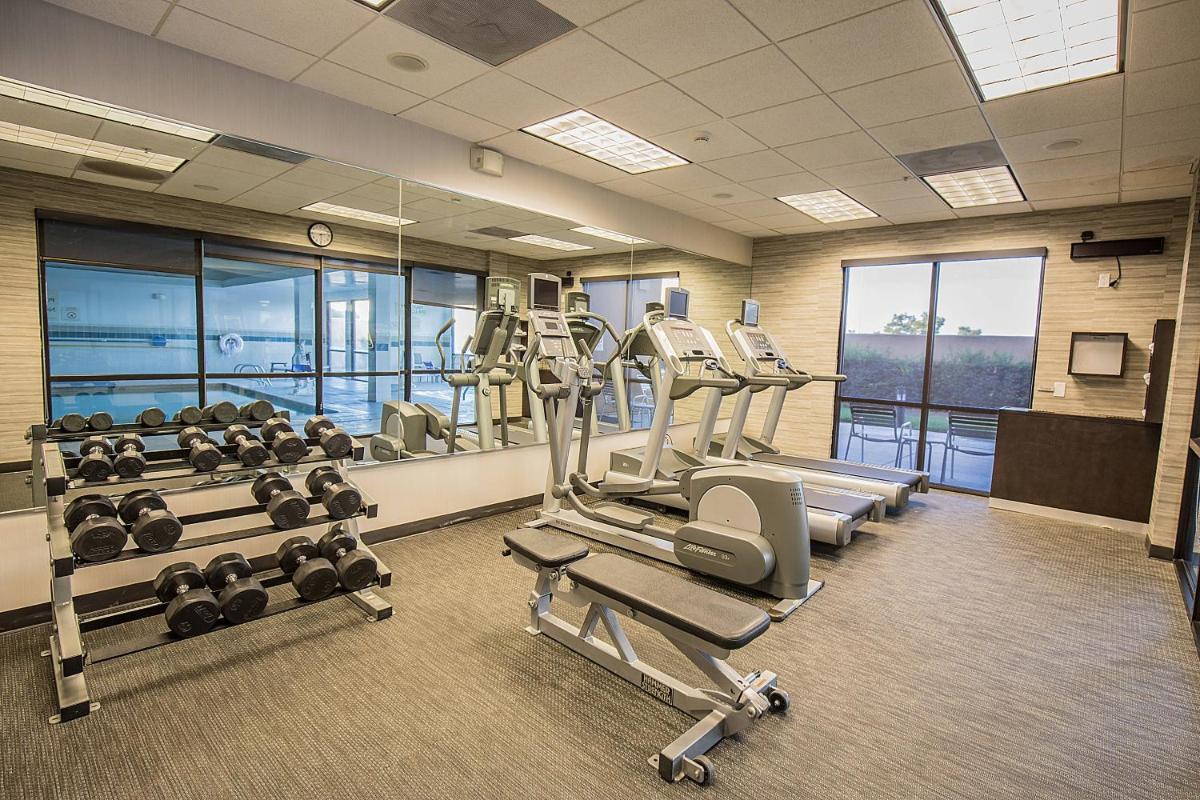 Courtyard by Marriott Merced - Housity