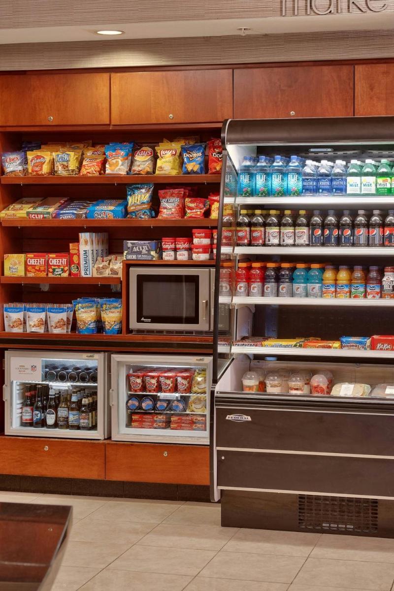Courtyard by Marriott Kansas City Shawnee - Housity