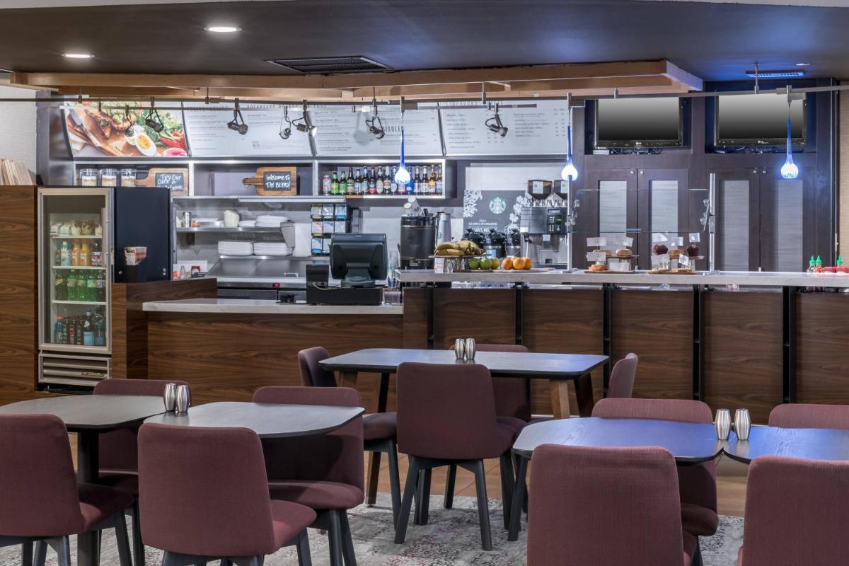 Courtyard by Marriott West Orange - Housity