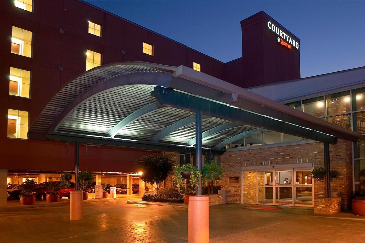 Courtyard by Marriott New Orleans Warehouse Arts District - Housity