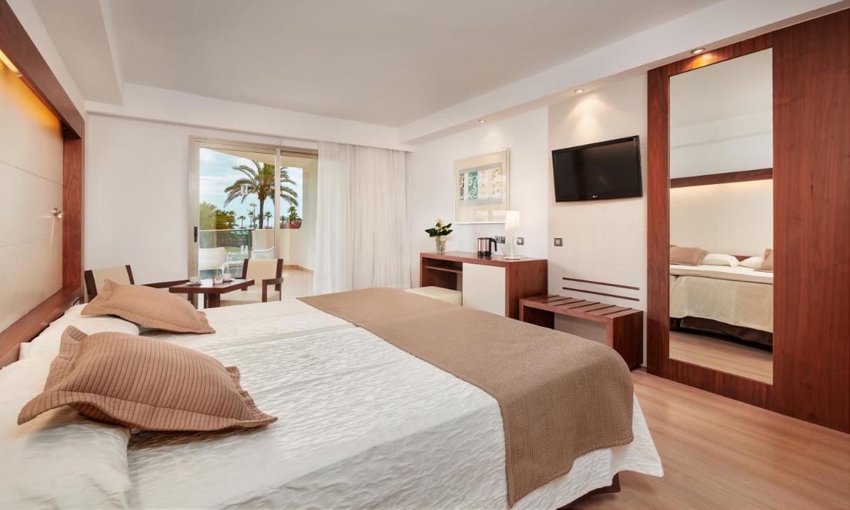 Cama o camas de una habitación en Hipotels Cala Millor Park