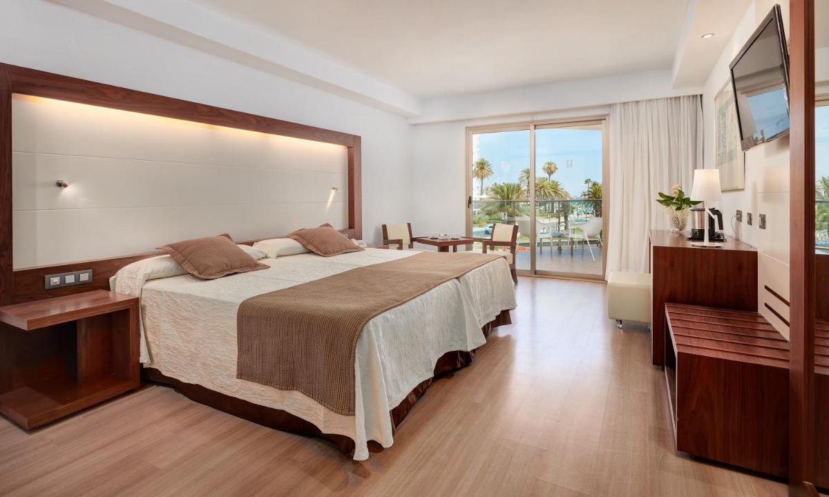 Cama o camas de una habitación en Hipotels Cala Millor Park