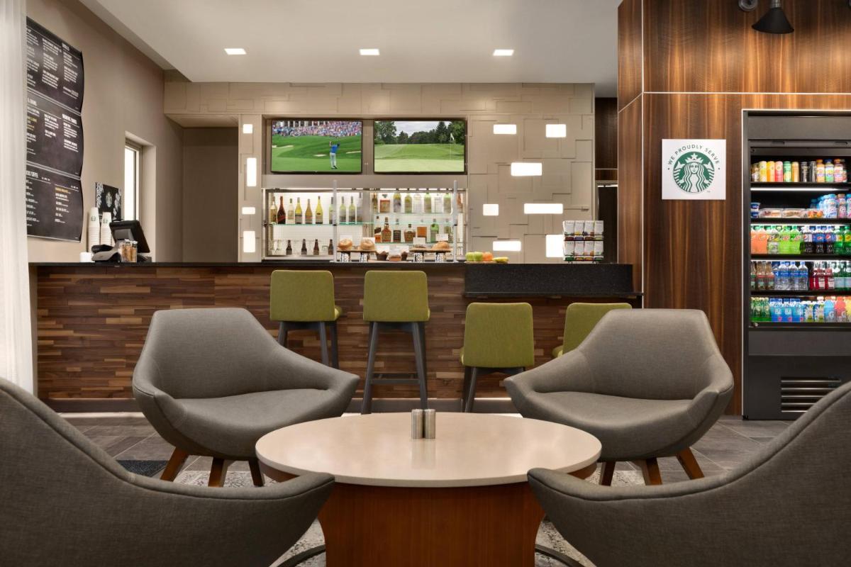 Courtyard by Marriott St Paul Woodbury - Housity