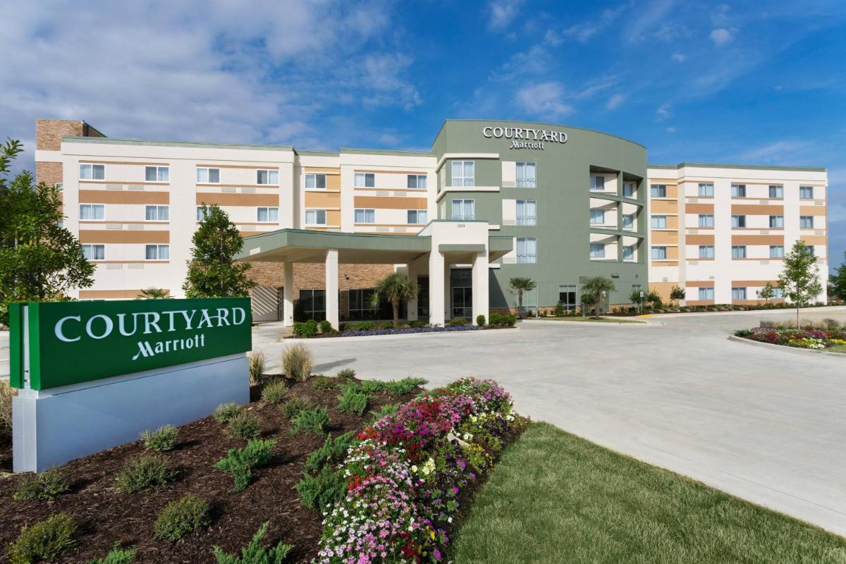 Courtyard by Marriott Ruston - Housity