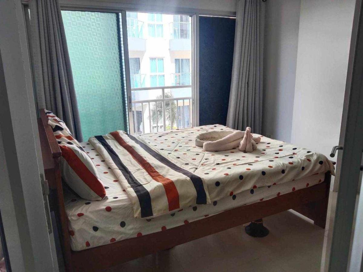 Grand Beach CondoB36 by malai - Housity