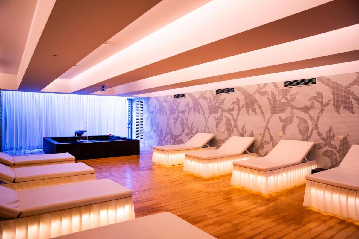 Uma área de estar em VIP Grand Lisboa Hotel & Spa