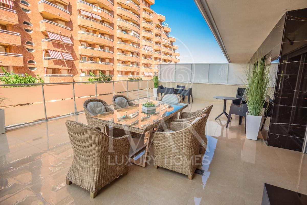 Casa Big Ivan Luxury Homes 1ªPlta Norte 1ªLínea - Housity