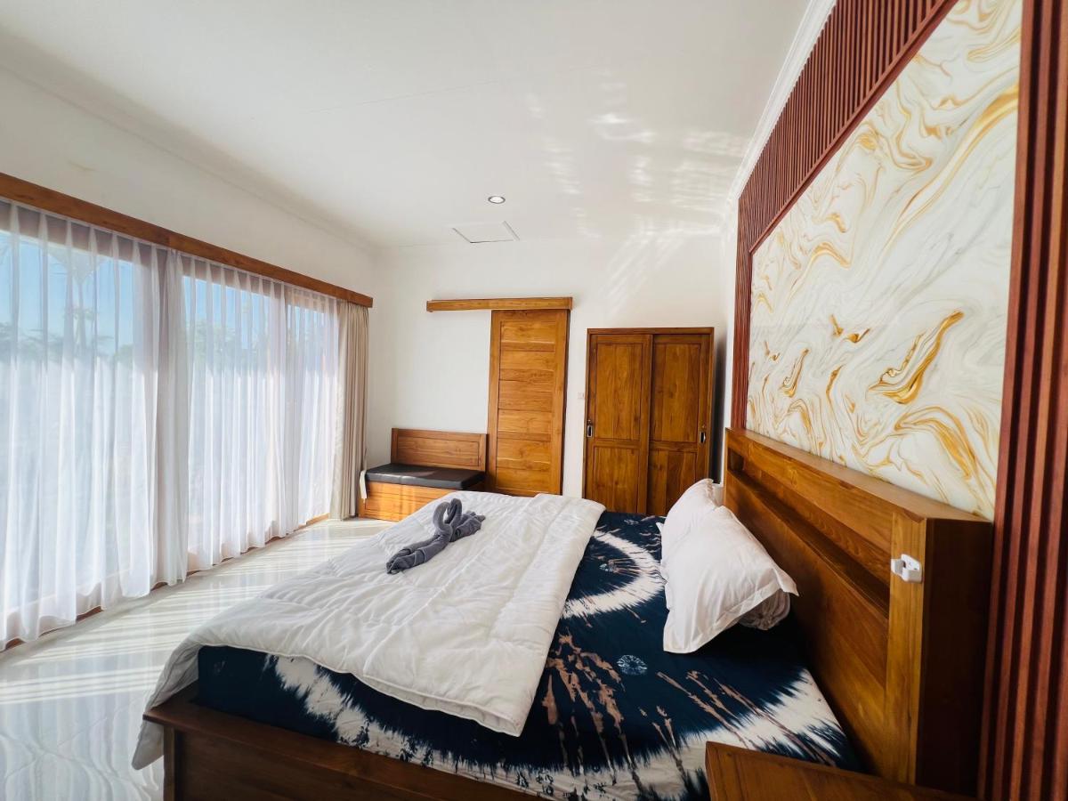 Medewi Hady Surf Camp - Housity
