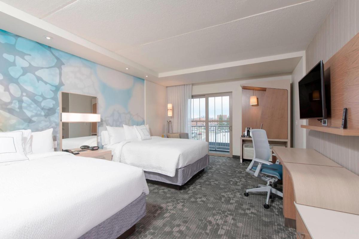 Courtyard by Marriott Holland Downtown - Housity
