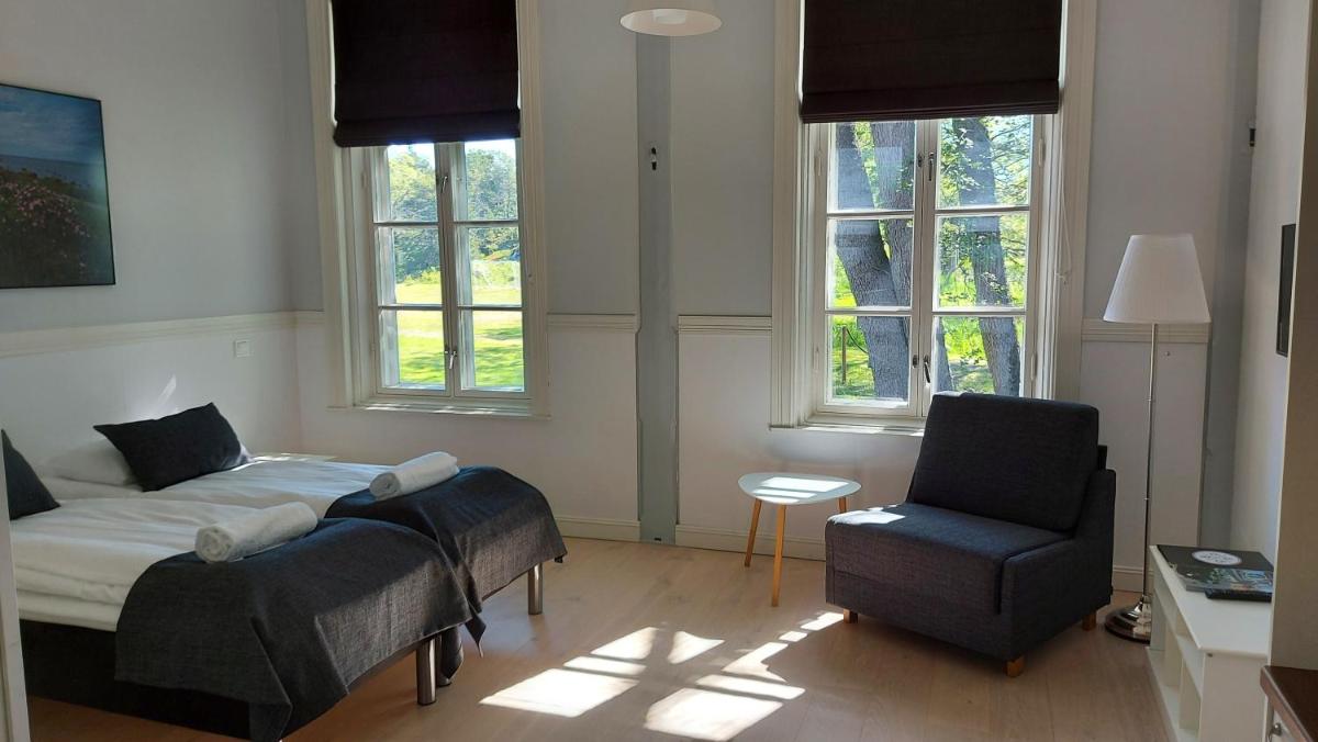 Örö Kasarmihotelli - Housity