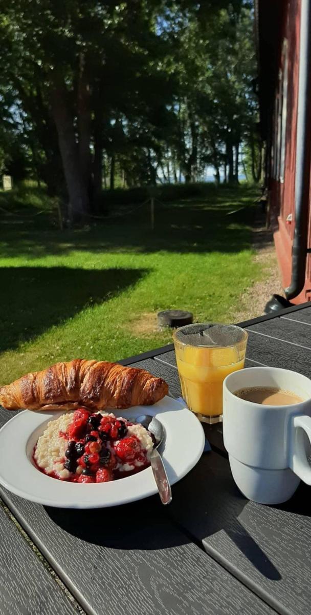Örö Kasarmihotelli - Housity