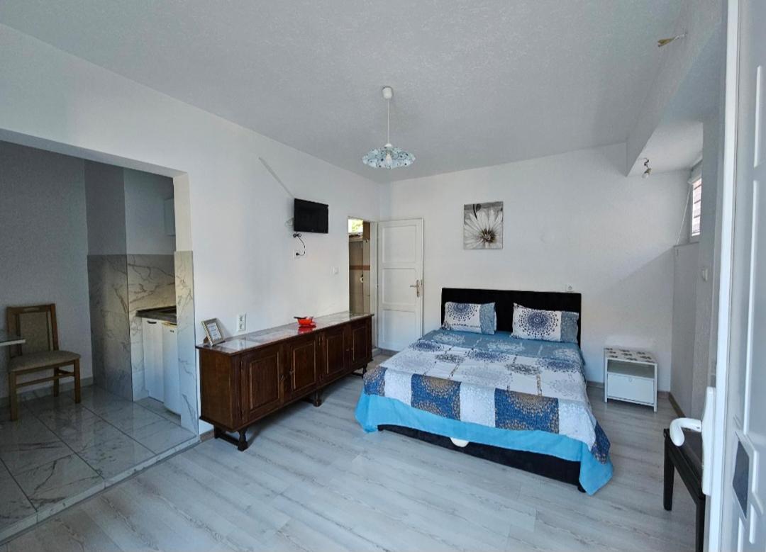 Studio Nena - Housity