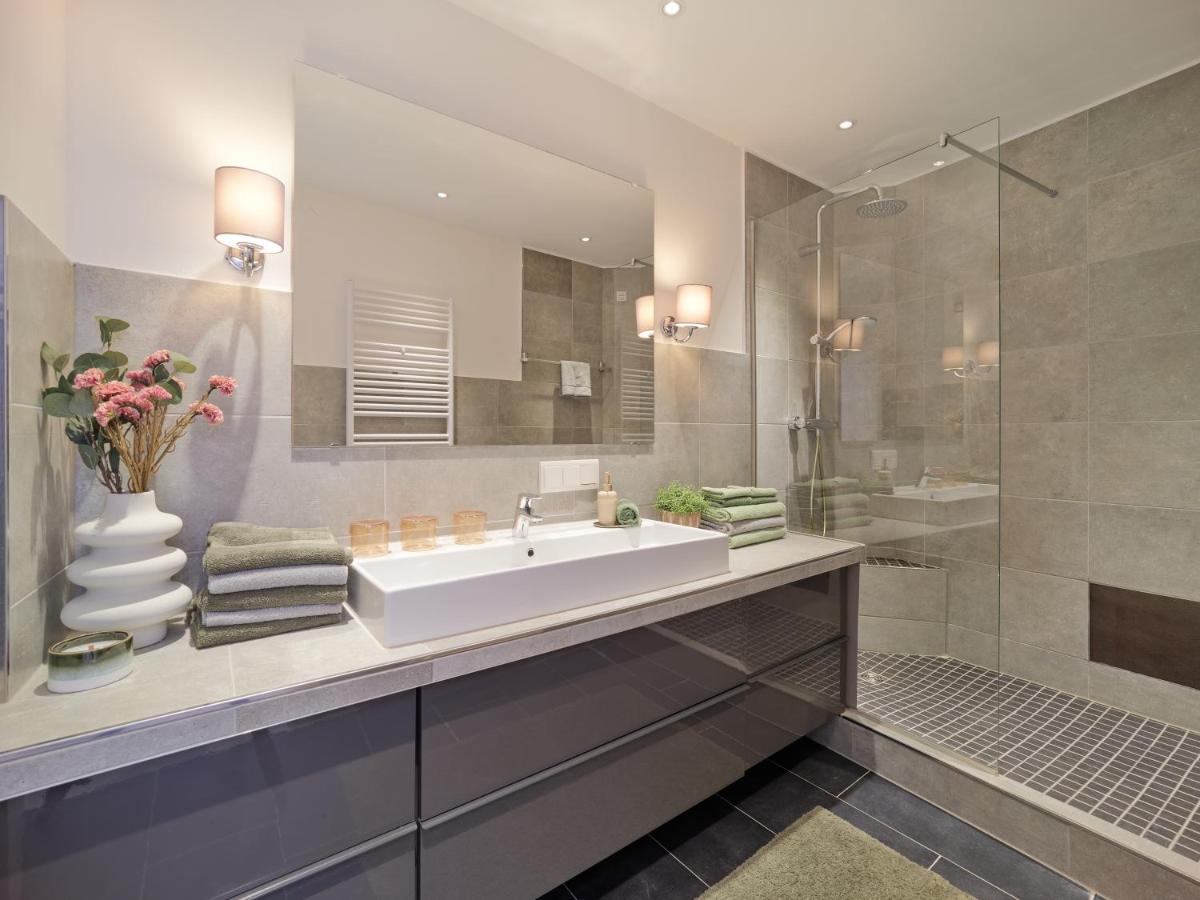 BG Living & Hosting - Stilvolle Ferienwohnung im Zentrum von Wittlich - 2 Schlafzimmer, Netflix, Waschmaschine, bis 4 Personen - Housity
