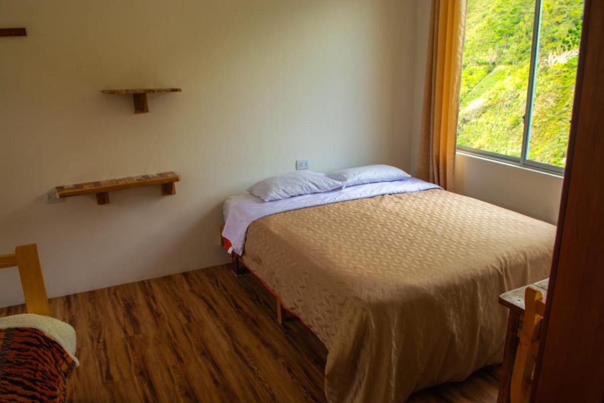 Backpackers-balcones-river-lodge - Housity