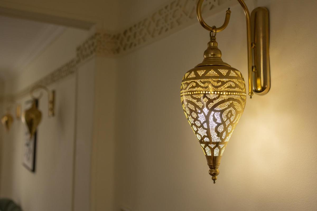 Sunny Apt In Downtown Cairo Near Tahrir Square - Housity