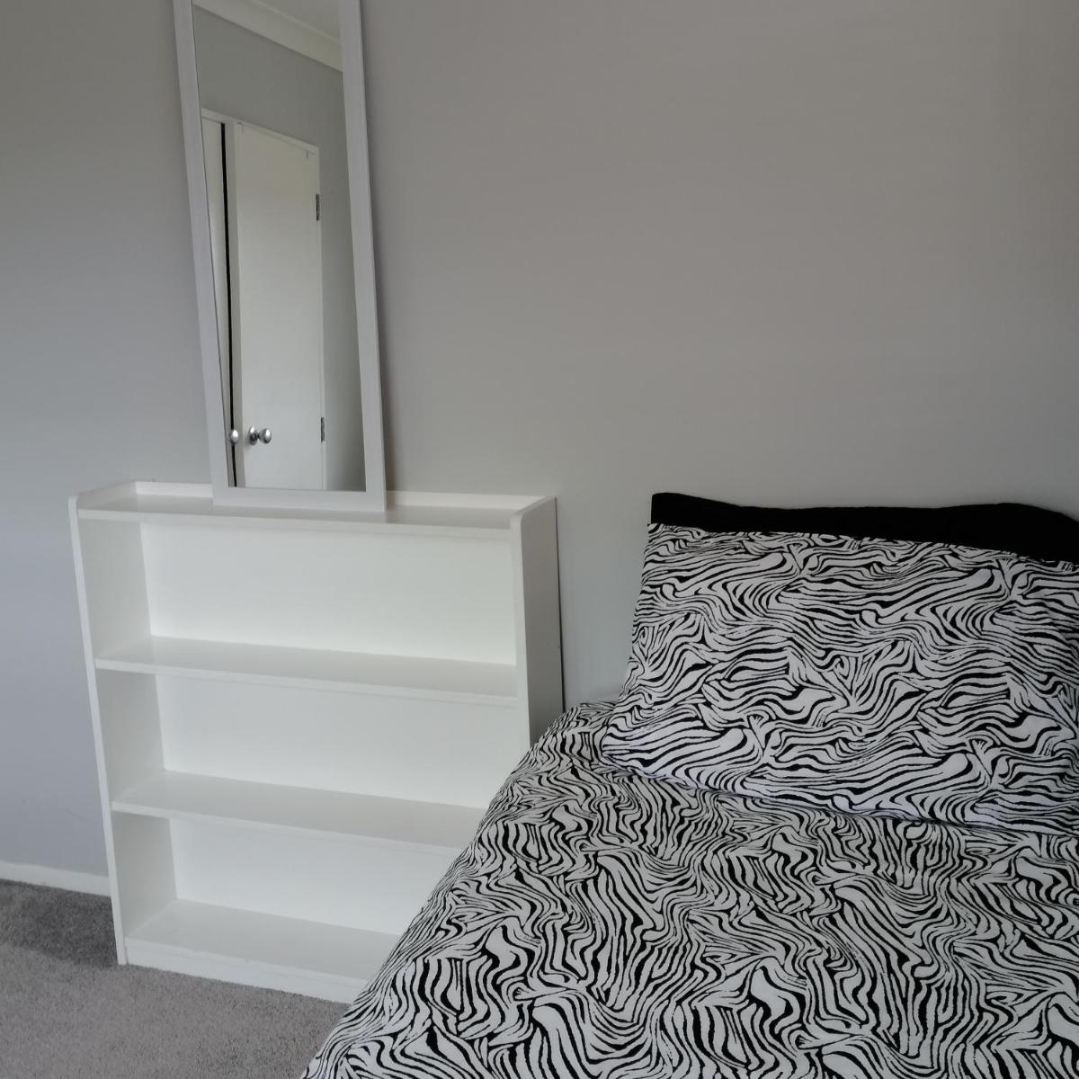 Sunny Sandringham Sky Tower City Views - Housity