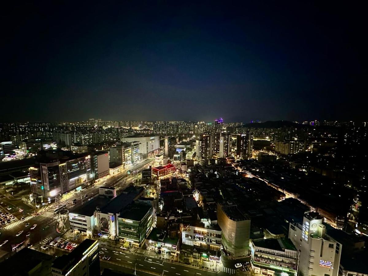 더 노벰버스테이 구리역점 - Housity