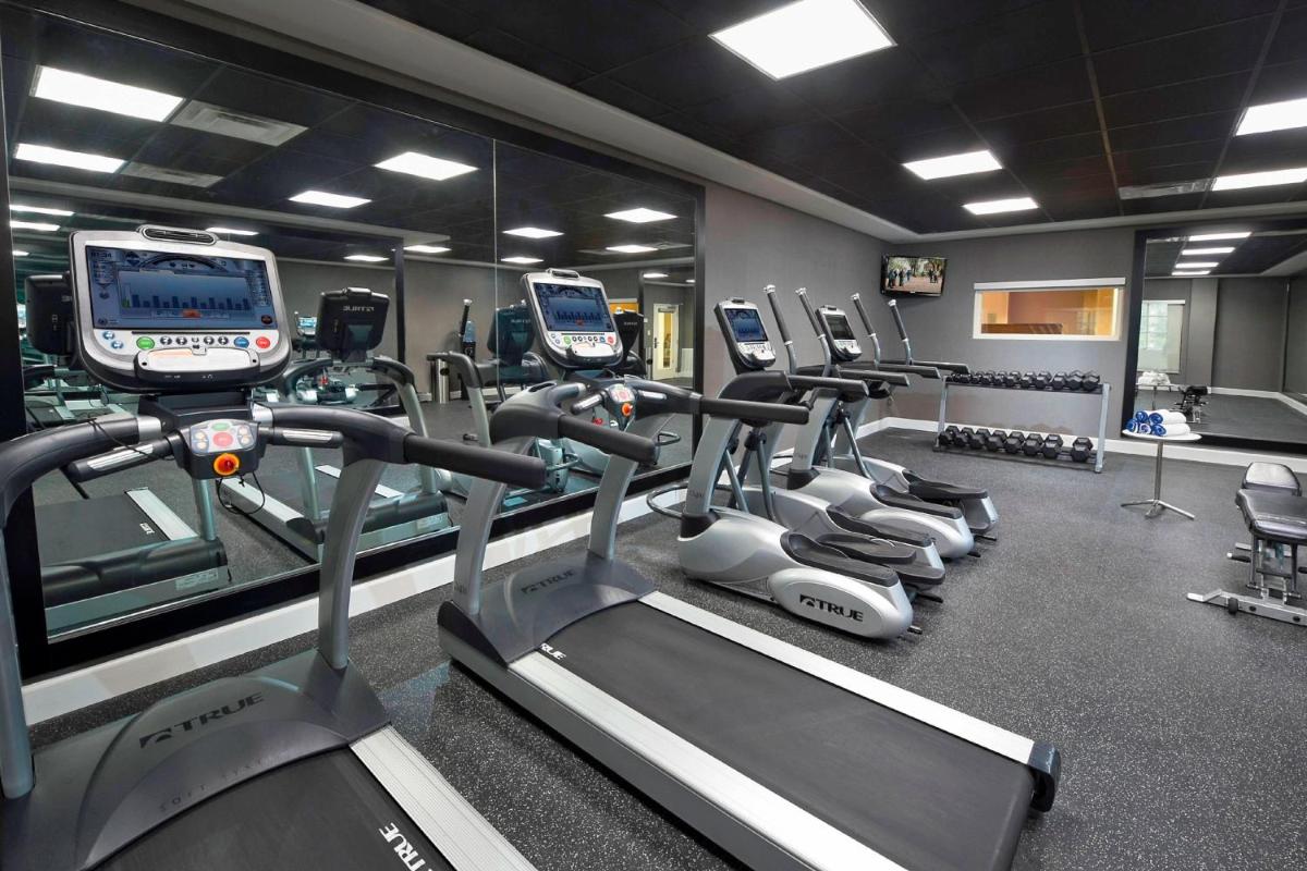 Fairfield Inn & Suites by Marriott Atlanta Buford/Mall of Georgia - Housity