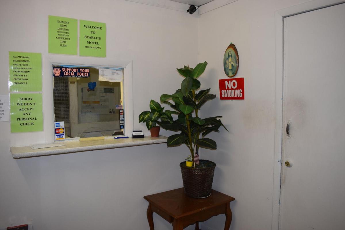 Starlite Motel - Housity