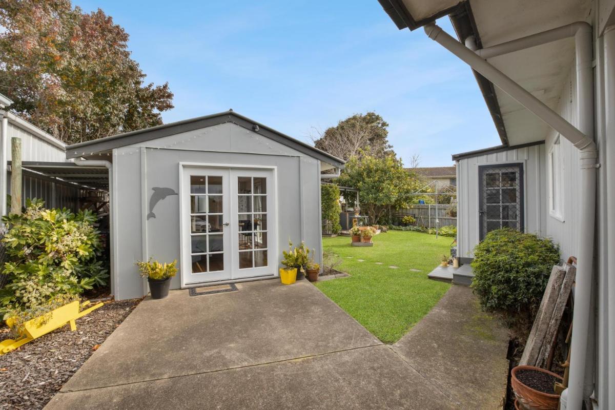 Dolphin Cottage - Housity
