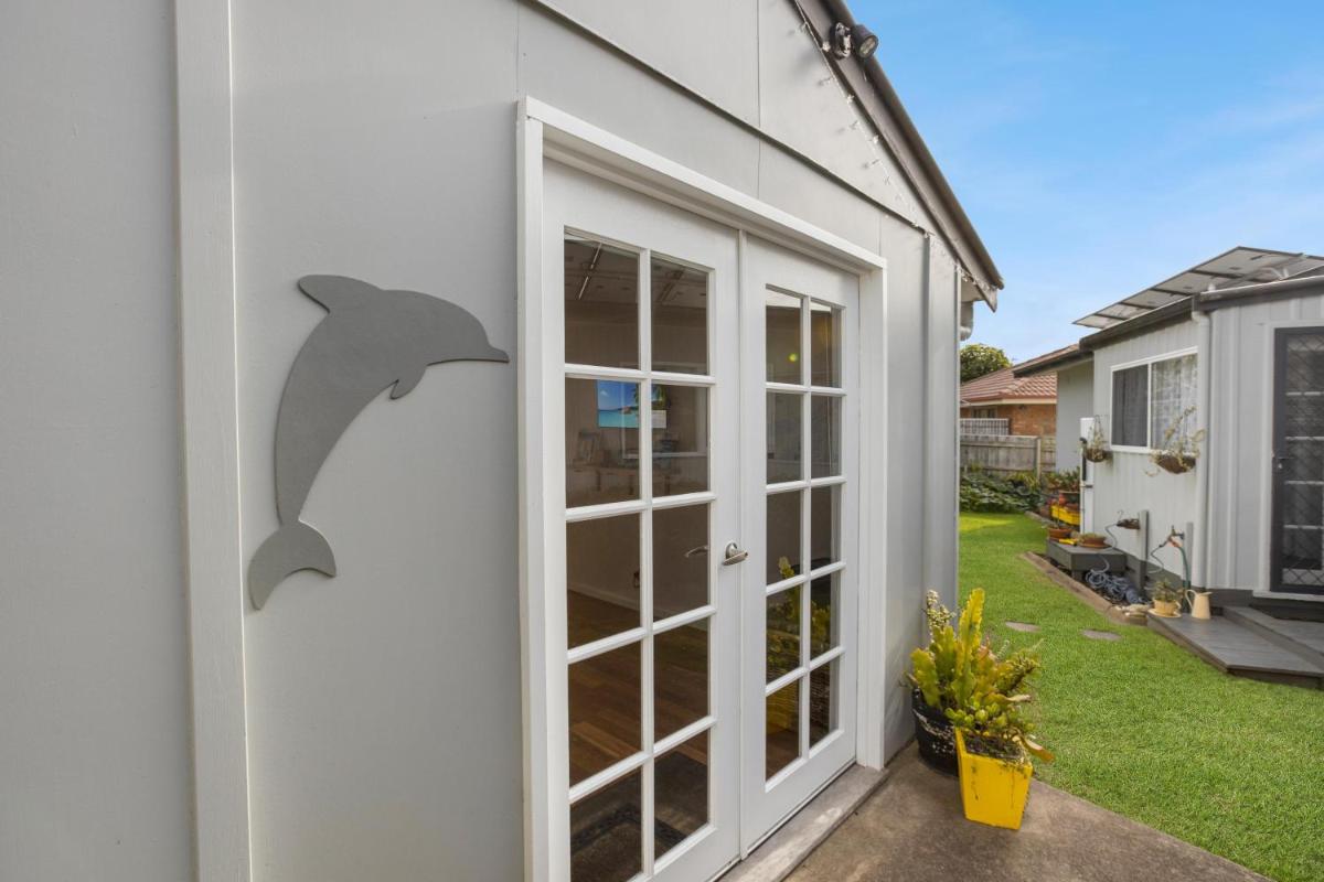 Dolphin Cottage - Housity