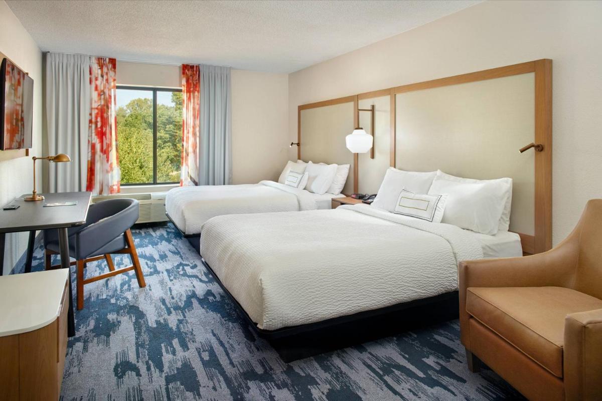 Fairfield by Marriott Inn & Suites Asheville Outlets - Housity