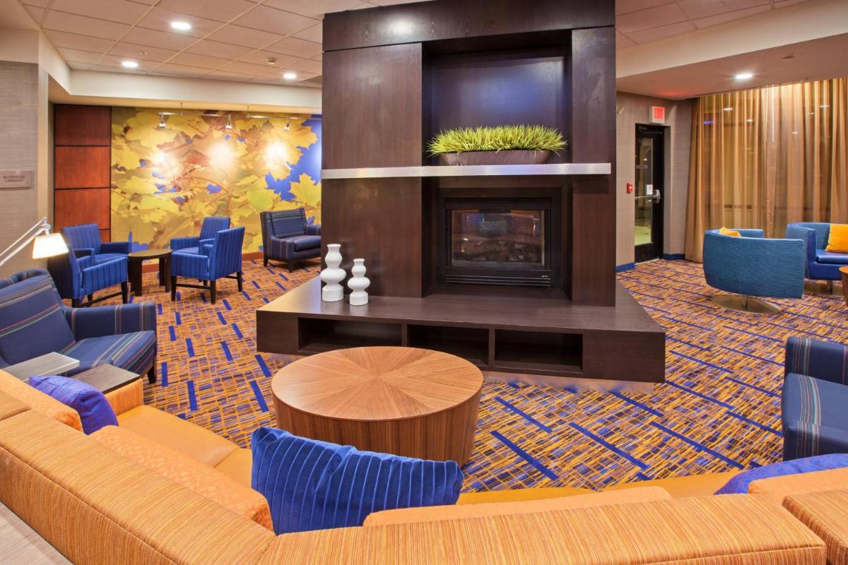 Courtyard Louisville Northeast - Housity