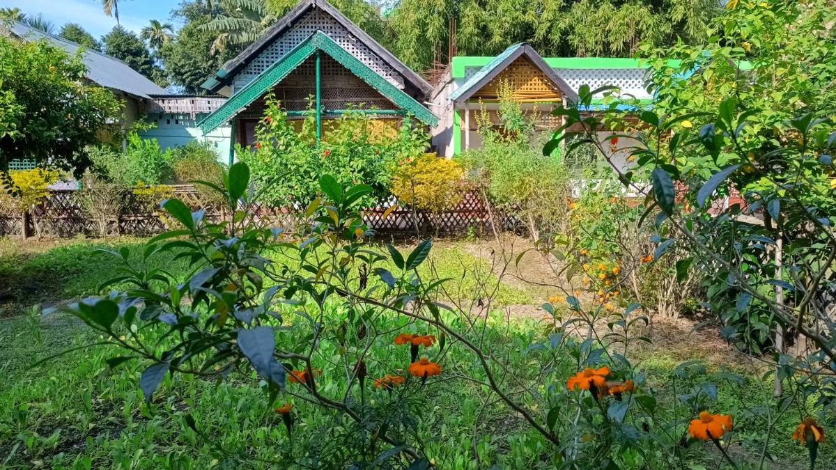 Jyoti Home Bamboo Garden Lodge - Housity