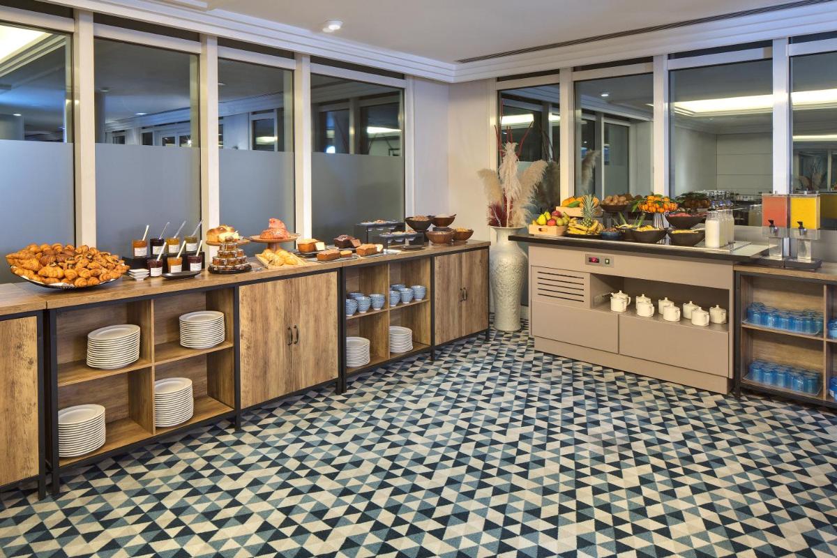 Nourriture dans l'hôtel ou à proximité